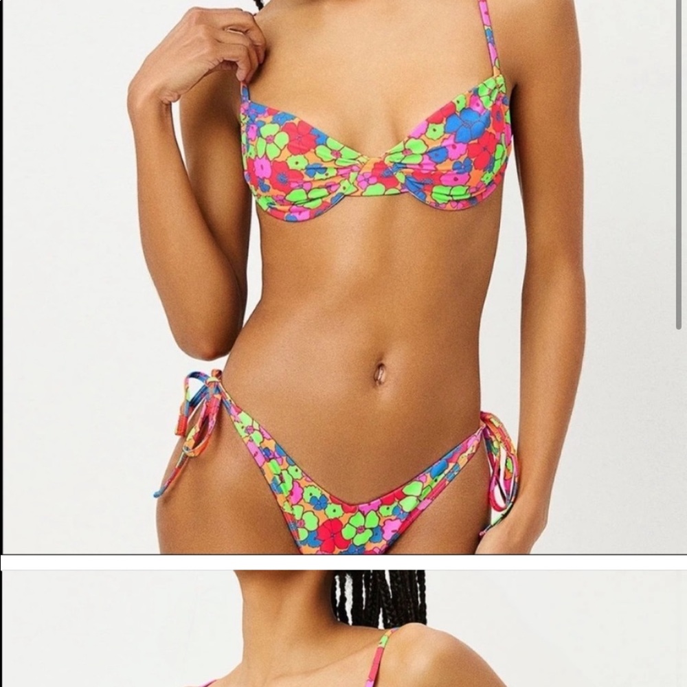Frankie’s bikini top